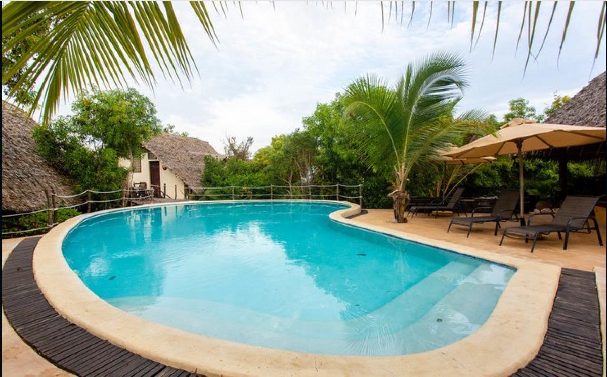 Sunshine Marine Lodge