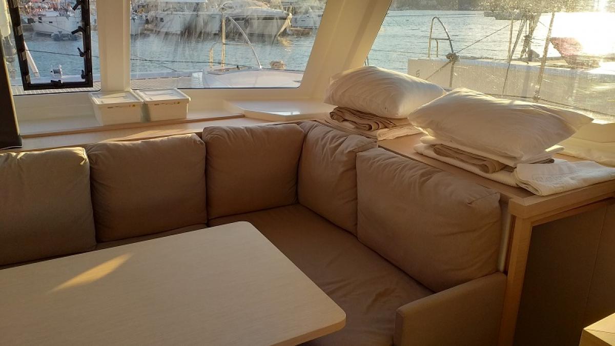 El Camino (Fountaine Pajot Lucia 40)