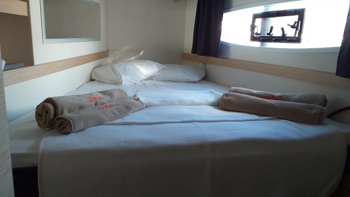 El Camino (Fountaine Pajot Lucia 40)