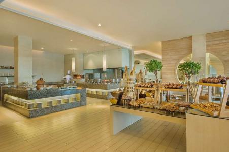 Hilton Dead Sea Resort & Spa