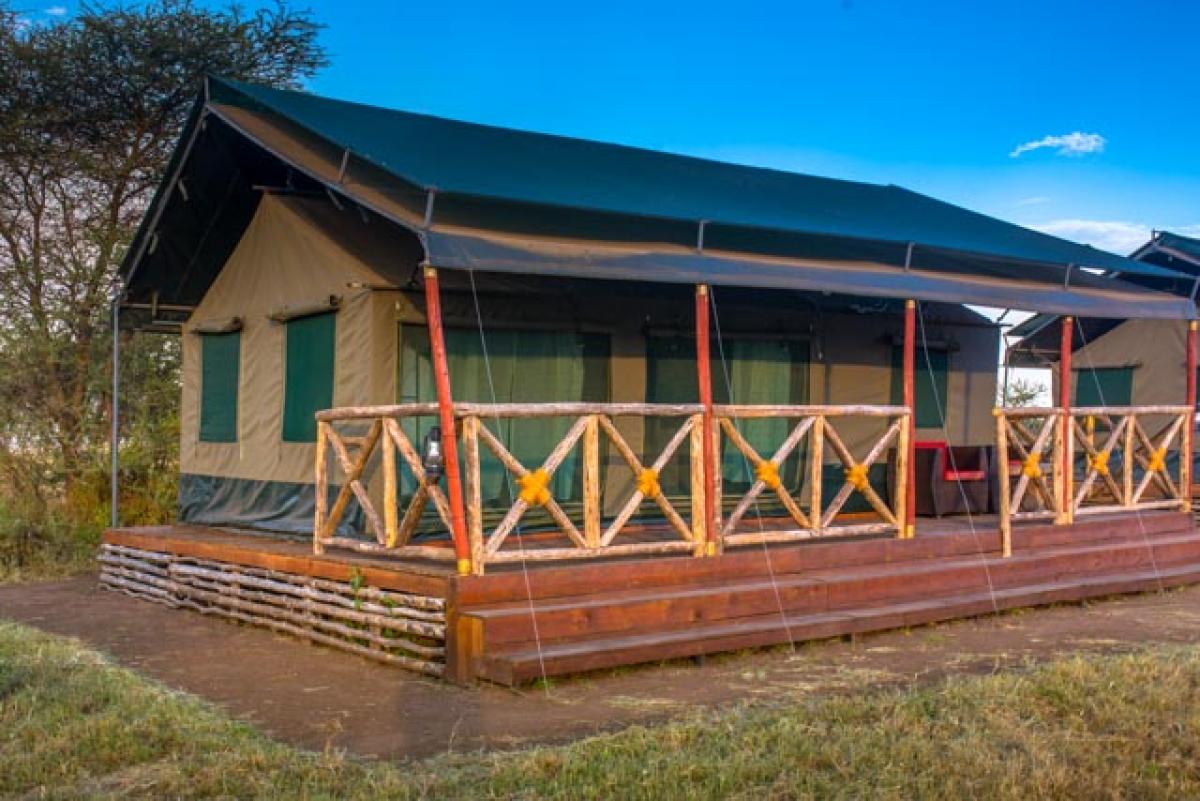 Serengheti Luxury Camp
