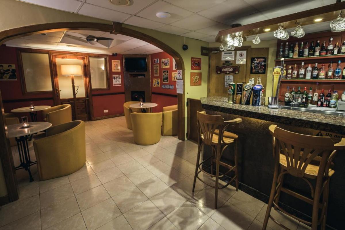 Sunseeker Holiday Complex