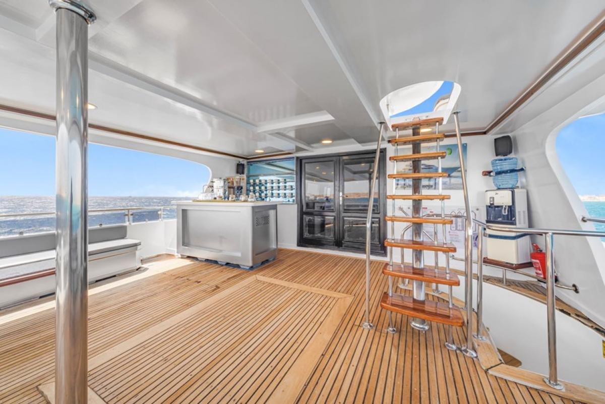 Sea Serpent Contessa