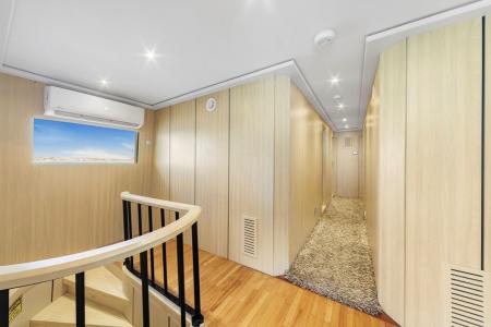 Sea Serpent Contessa