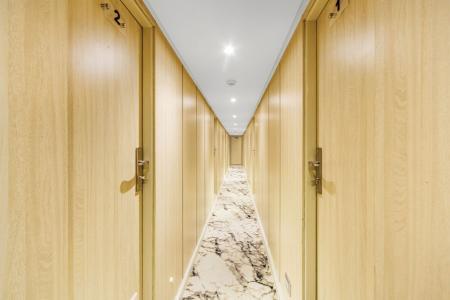 Sea Serpent Contessa