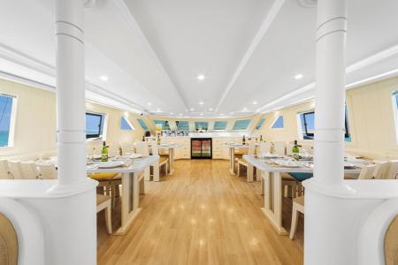 Sea Serpent Contessa