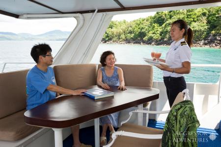 Салон на яхте Thailand Aggressor