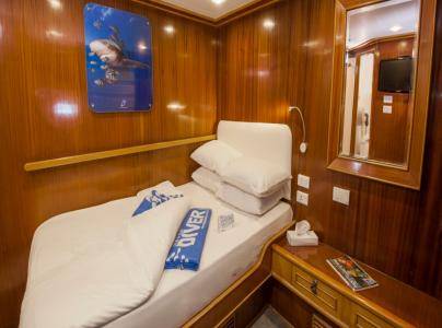 Каюта Classic с двуспальной кроватью на яхте Blue Melody