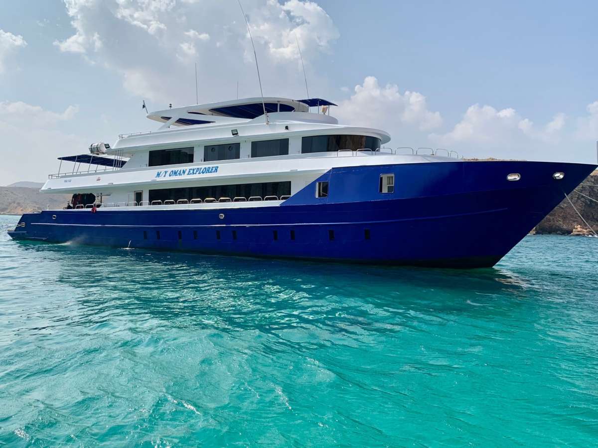 Oman Explorer